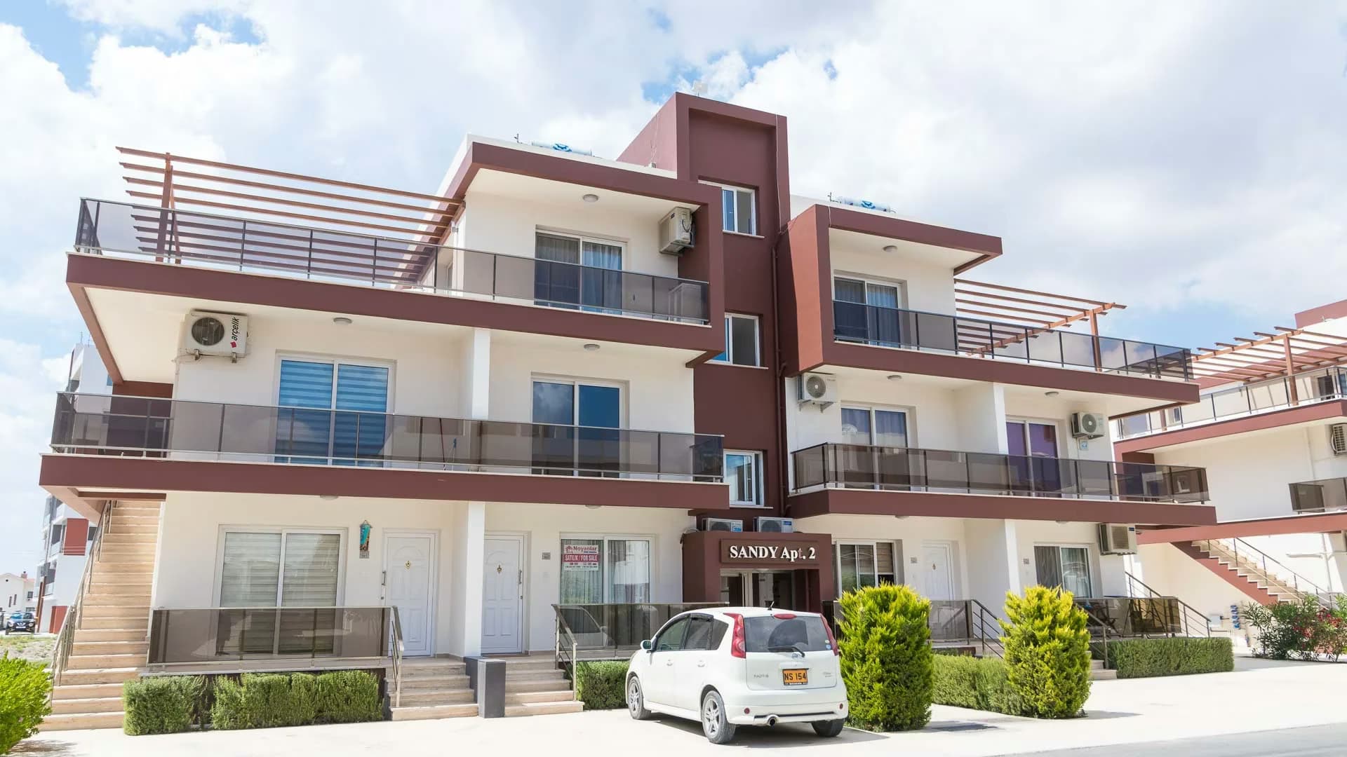 Penthouse, ROYAL SUN RESIDENCE