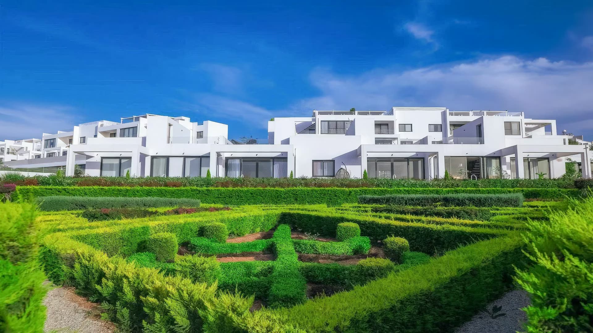ELEGANCE VILLAGE